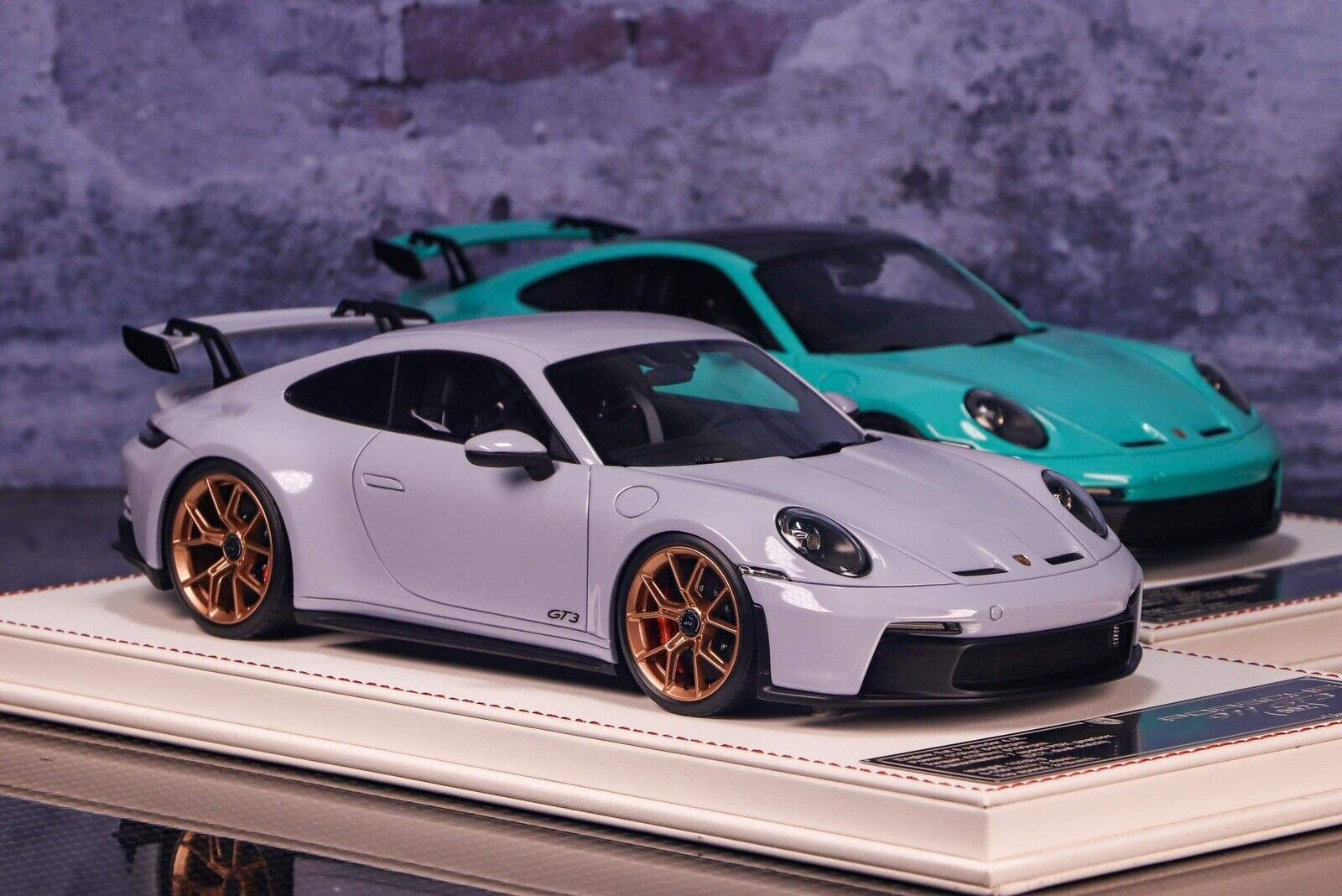 Porsche 911 GT3 (Gray) [Davis & Giovanni] 1/18 scale