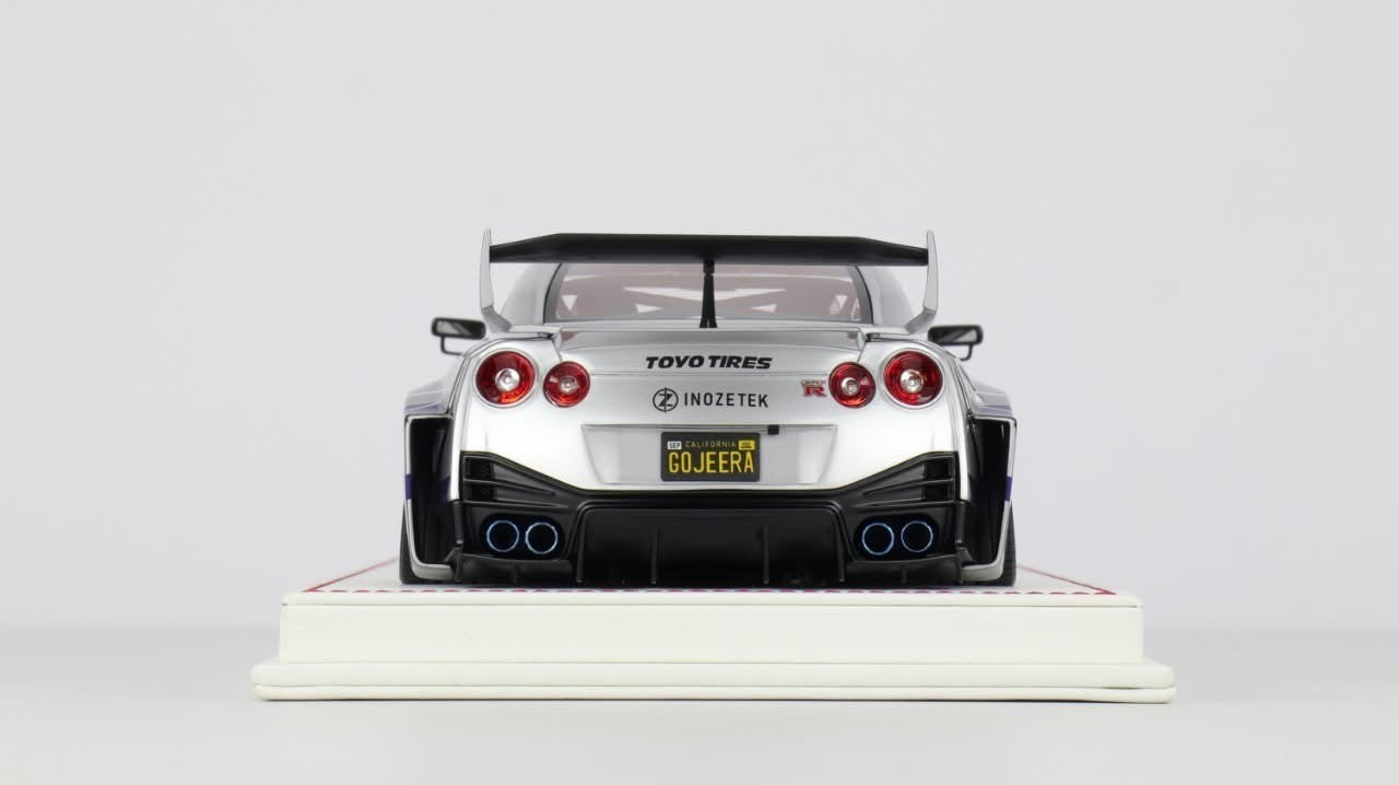 Nissan R35 GT-RR LBWK (Silver/ Blue Jada Livery) [Davis & Giovanni] 1/