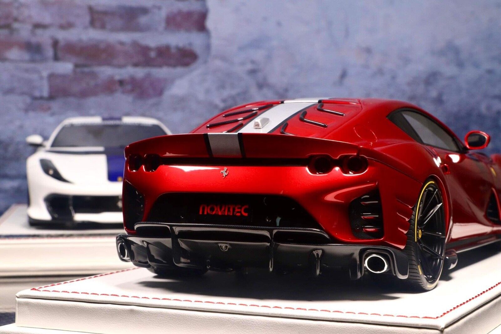 Ferrari 812 Competizione NOVITEC (Candy Red) [Davis & Giovanni] 1/18 s