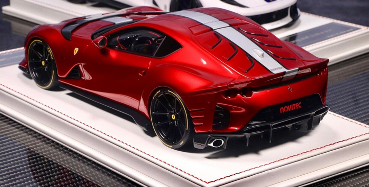 Ferrari 812 Competizione NOVITEC (Candy Red) [Davis & Giovanni] 1/18 scale