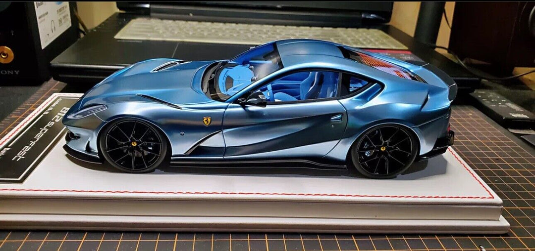 Ferrari 812 Superfast NOVITEC (Chrome Ice Blue) [Davis & Giovanni] 1/18 scale
