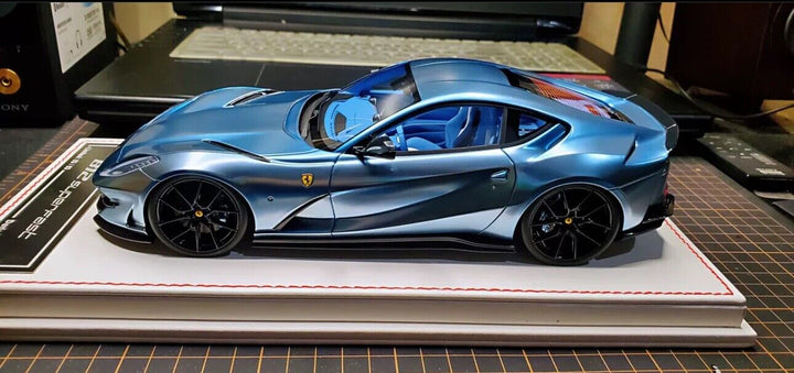 Ferrari 812 Superfast NOVITEC (Chrome Ice Blue) [Davis & Giovanni] 1/18 scale