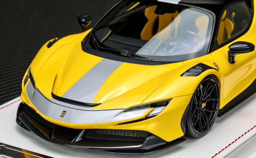 Ferrari SF90 Stradale NOVITEC (Yellow/ Gray) [Davis & Giovanni] 1:18 scale