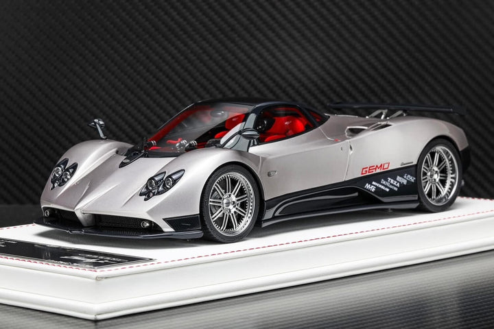 Pagani Zonda F (Silver) [Davis & Giovanni] 1:18 scale