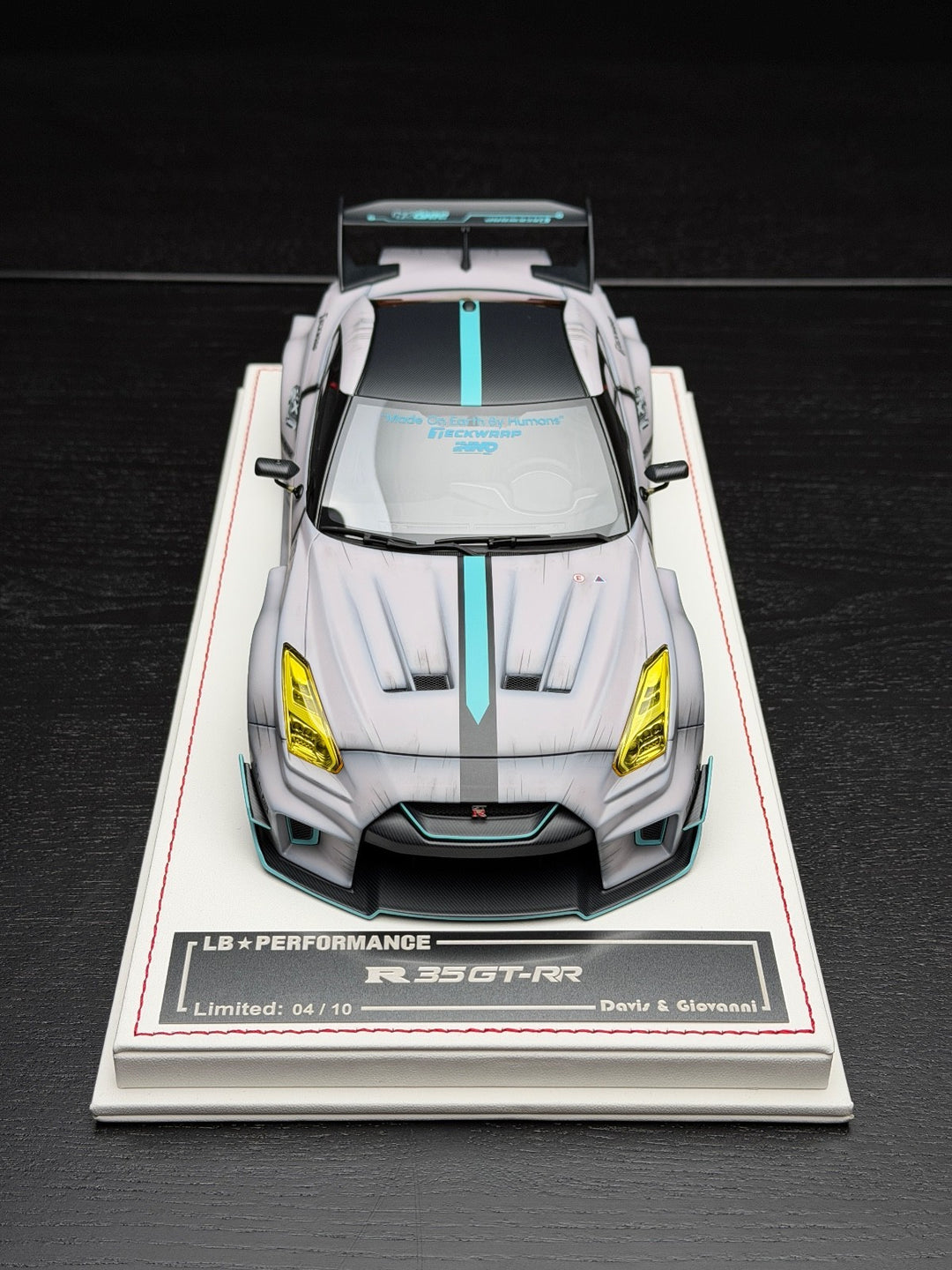 Nissan R35 GT-RR LBWK (Matte Gray/ Blue Accents) [Davis & Giovanni] 1/18 scale
