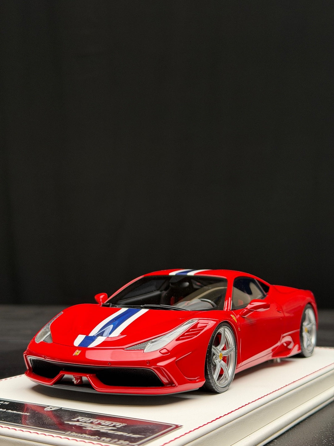 Ferrari 458 Speciale (Rosso Corsa, White/ Blue) [Davis & Giovanni] 1:18 scale