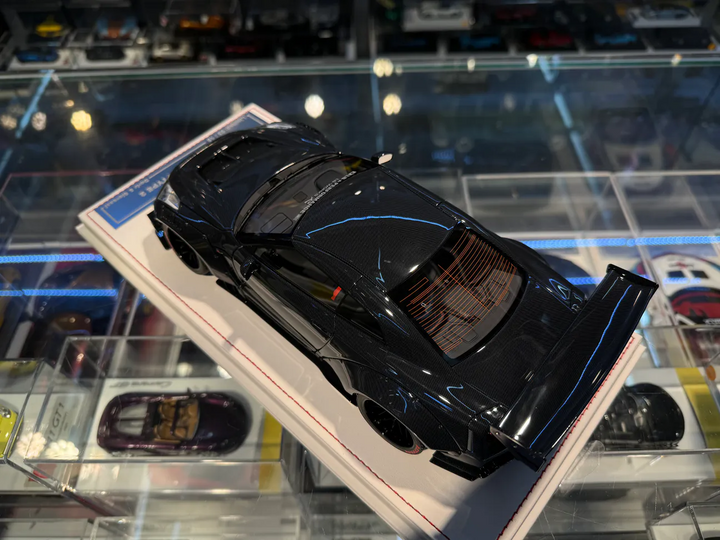 Nissan GTR R-35 Type 2 LBWK (Gloss Carbon Fibre) [Davis & Giovanni] 1/18 scale