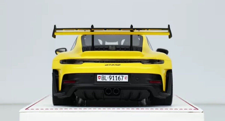 Porsche 911 GT3 RS (Yellow/ Carbon Fiber) [Davis & Giovanni] 1/18 scale