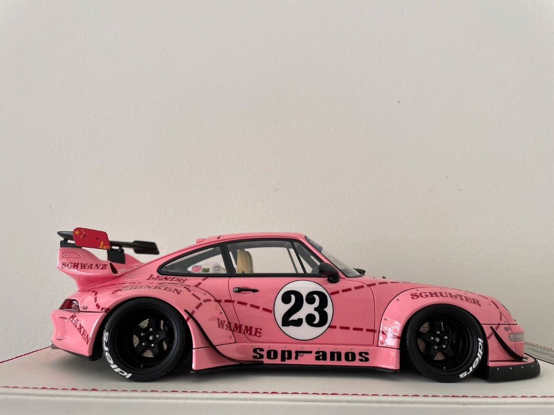 Porsche 911 993 RWB (Pink Pig) [Davis & Giovanni] 1/18 scale