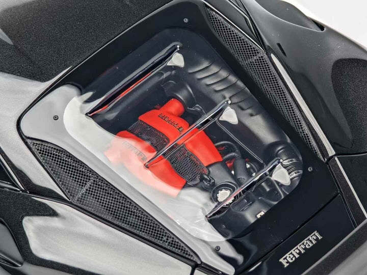 Ferrari F8 Tributo NOVITEC (Silver/black) [Davis & Giovanni] 1/18 scale