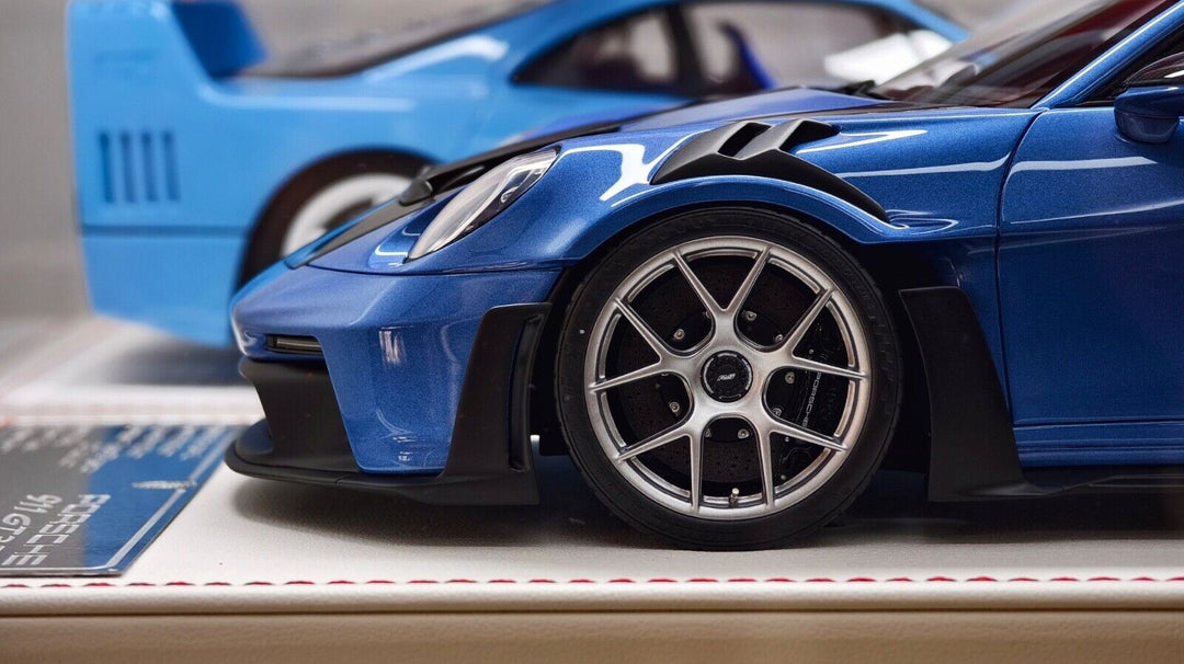 Porsche 911 GT3RS (Metallic Blue) [Davis & Giovanni] 1/18 scale