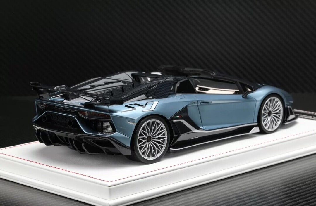 Lamborghini Aventador SVJ Roadster (Blue) [Davis & Giovanni] 1:18 scale