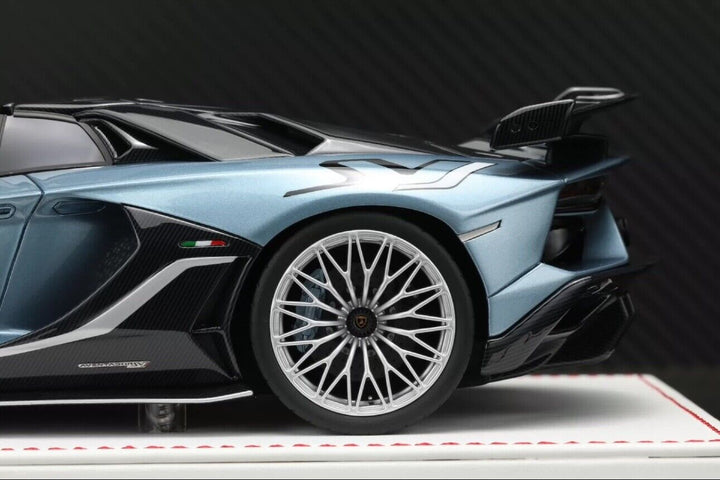 Lamborghini Aventador SVJ Roadster (Blue) [Davis & Giovanni] 1:18 scale