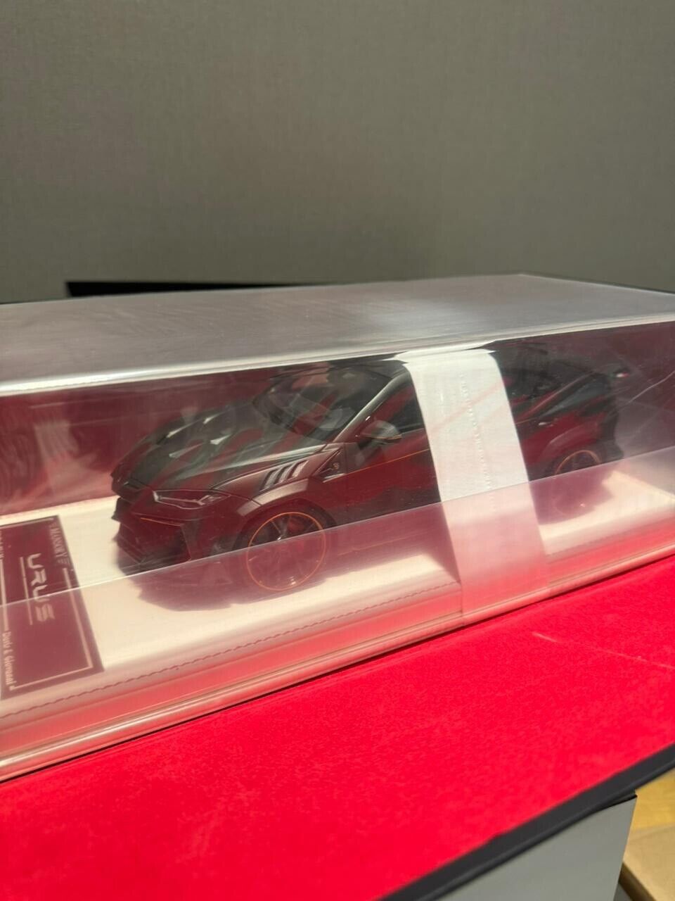 Lamborghini Urus Mansory (Matt Carbon Fibre) [Davis & Giovanni] 1/18 scale