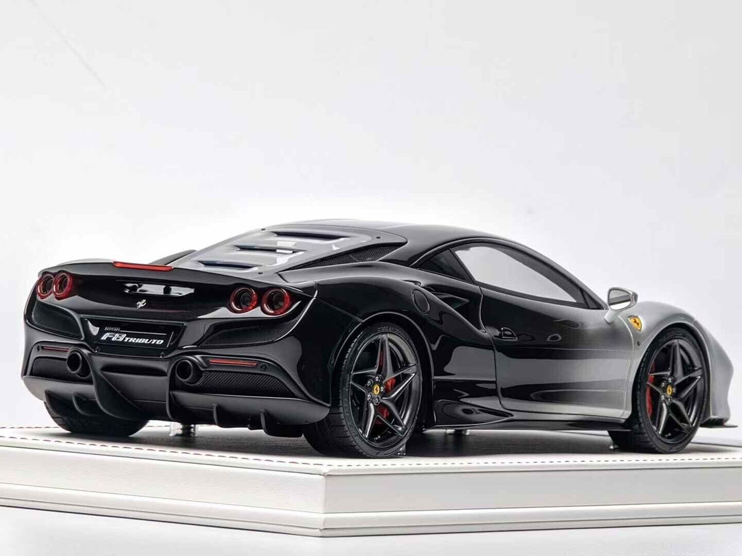 Ferrari F8 Tributo NOVITEC (Silver/black) [Davis & Giovanni] 1/18 scale