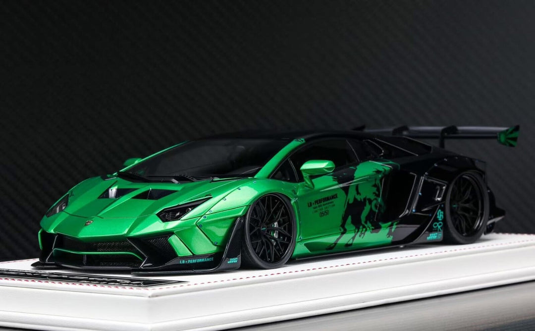 Lamborghini Aventador 2.0 LBWK (Green/ Black) [Davis & Giovanni] 1:18 scale