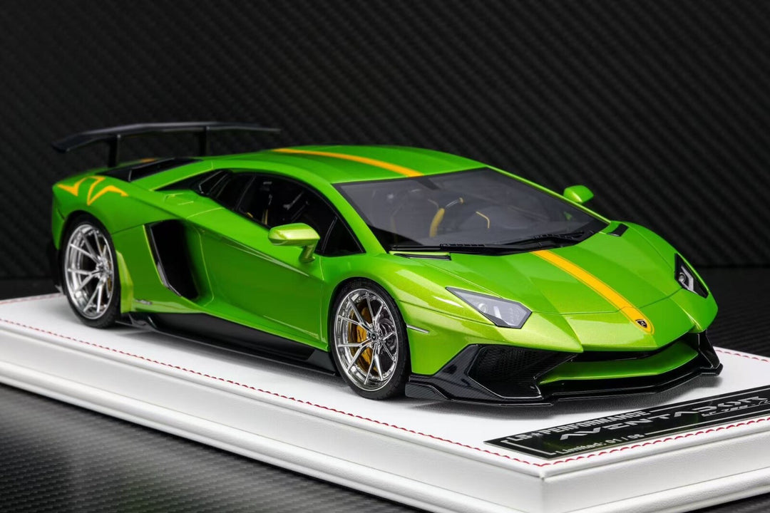 Lamborghini Aventador LP750 SV LBWK (Metallic Green)[Davis & Giovanni]1:18 scale