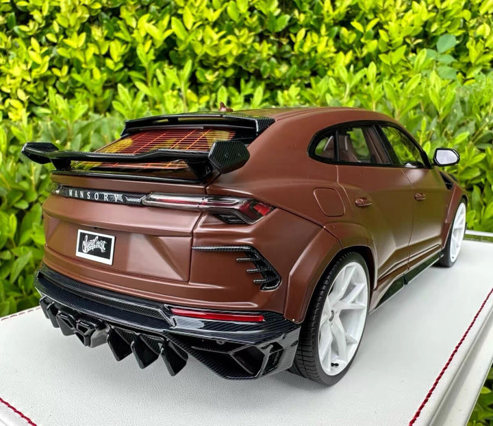 Lamborghini Urus Mansory (Travis Scott Matt Brown) [Davis & Giovanni] 1/18 scale