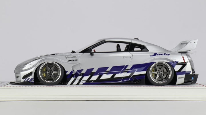Nissan R35 GT-RR LBWK (Silver/ Blue Jada Livery) [Davis & Giovanni] 1/18 scale