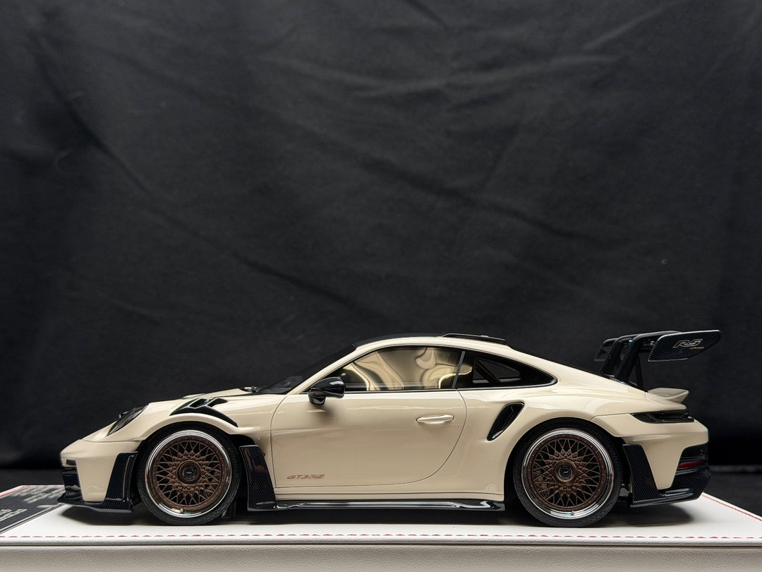 Porsche 911 GT3 RS (Beige) [Davis & Giovanni] 1:18 scale