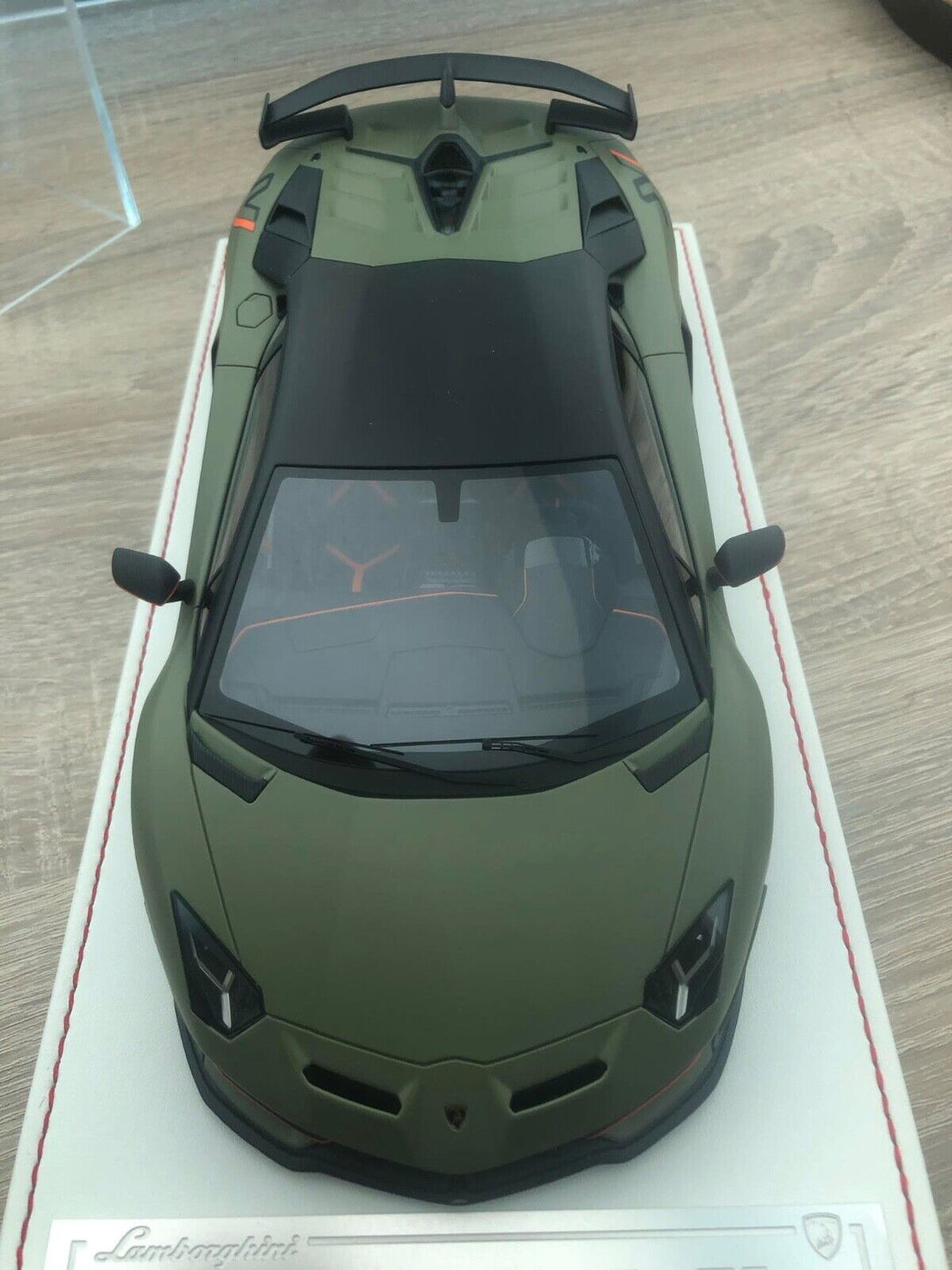 Lamborghini Aventador SVJ (Matt Green) [Davis & Giovanni] 1:18 scale