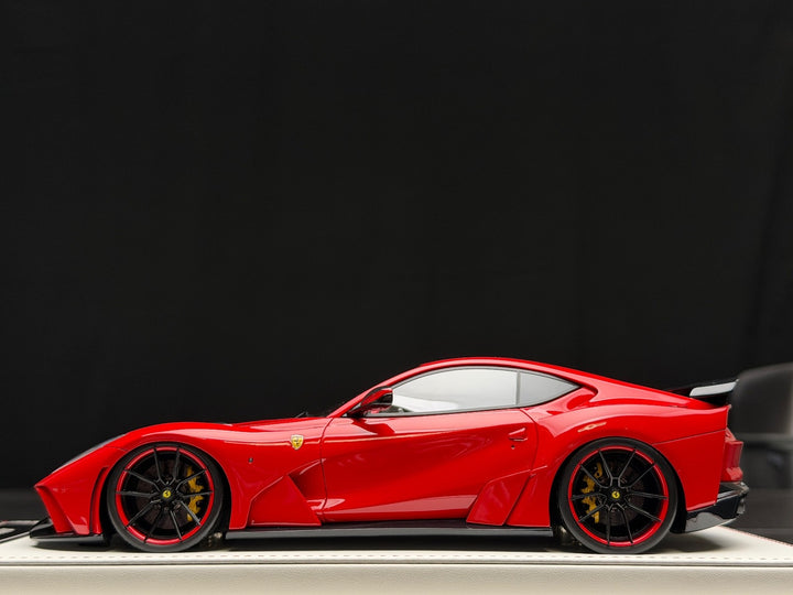 Ferrari 812 N-LARGO NOVITEC (Rosso Corsa) [Davis & Giovanni] 1:18 scale
