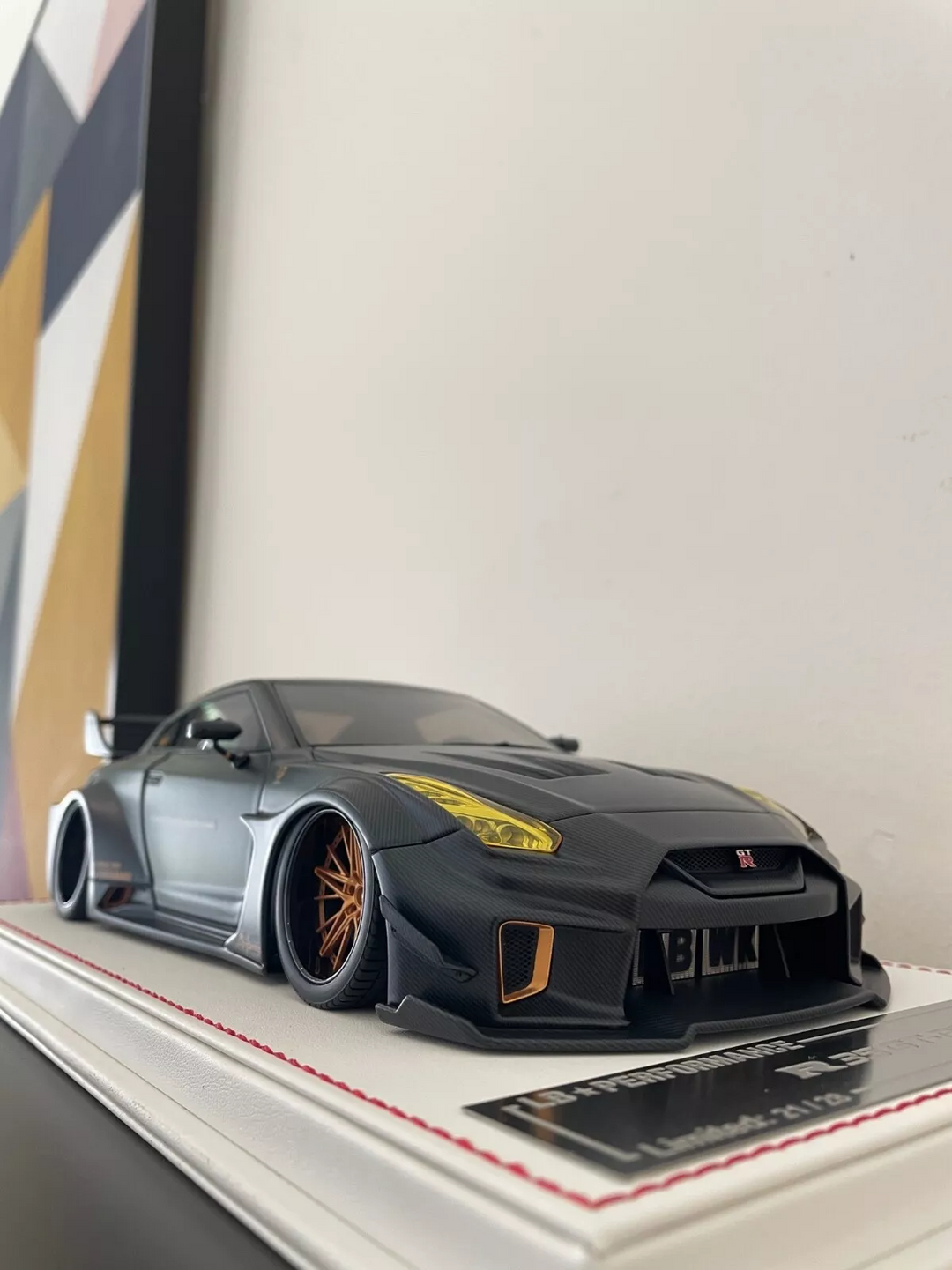 Nissan R35 GT-RR (Full Carbon) [Davis & Giovanni] 1/18 scale