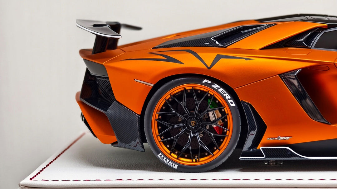 Lamborghini Aventador Roadster SV (Matt Orange) [Davis & Giovanni] 1/18 scale