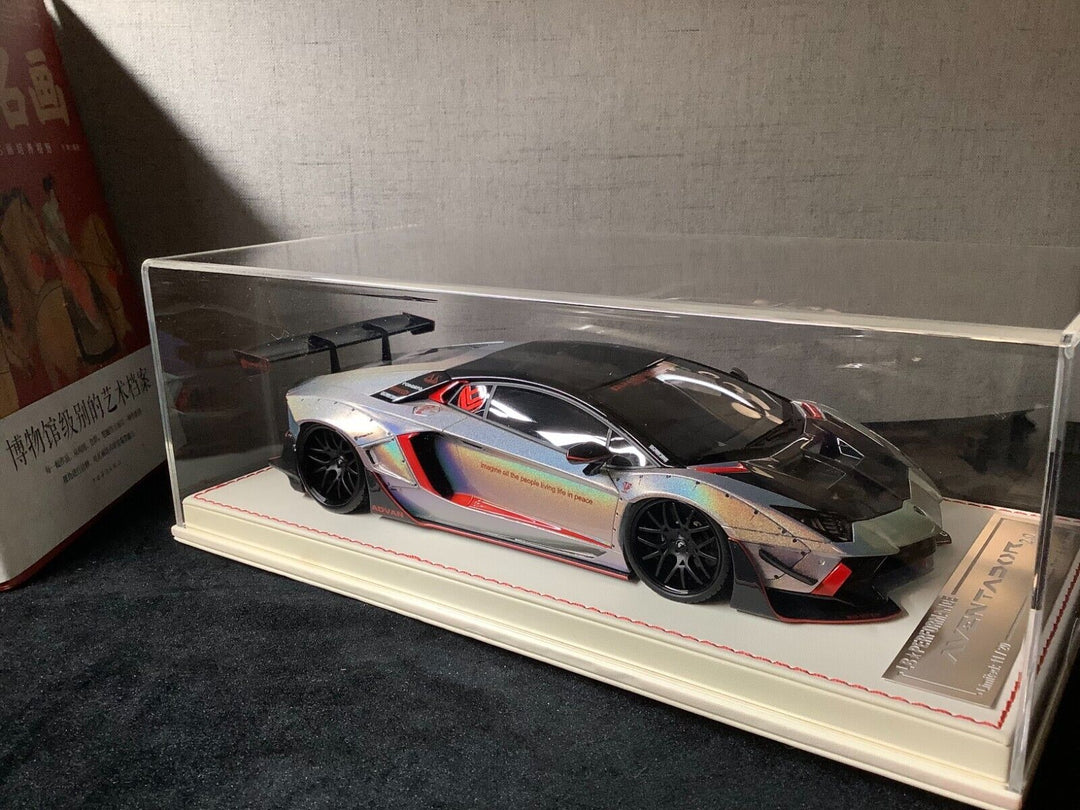 Lamborghini Aventador 2.0 LBWK (Fantasy White) [Davis & Giovanni] 1/18 scale