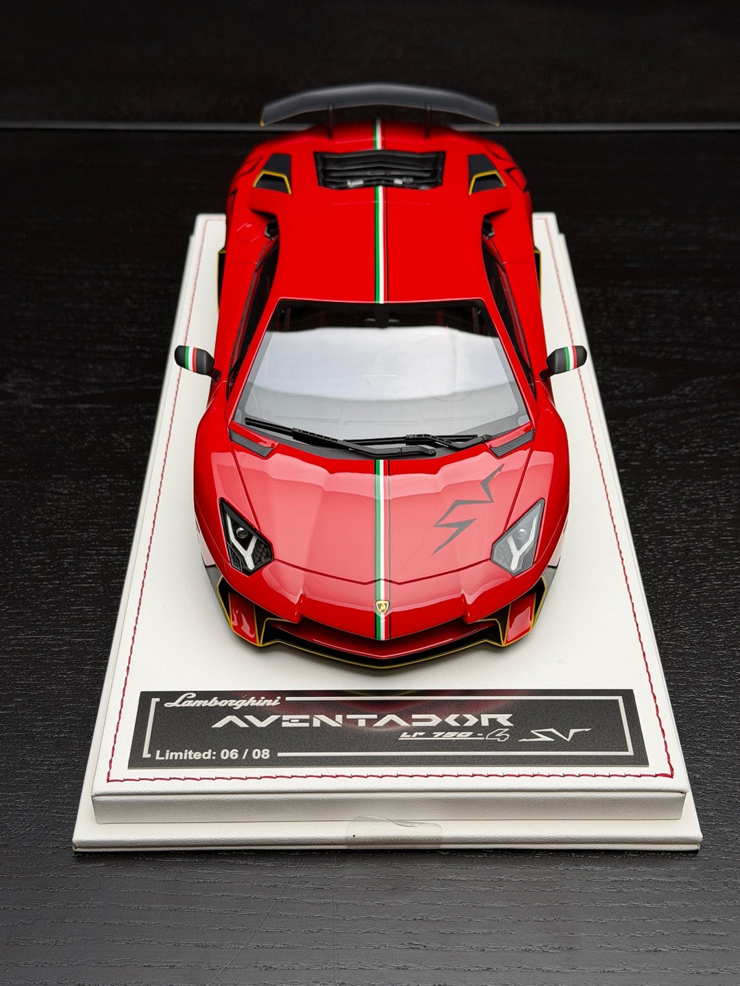 Lamborghini Aventador SV (Red/ Italy Stripe) [Davis & Giovanni] 1/18 scale