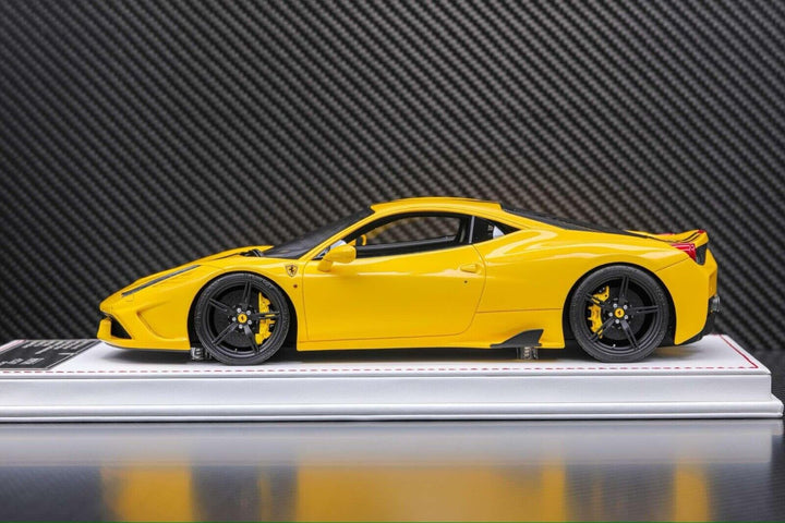 Ferrari 458 Speciale (Yellow/ Black Stripe) [Davis & Giovanni] 1/18 scale