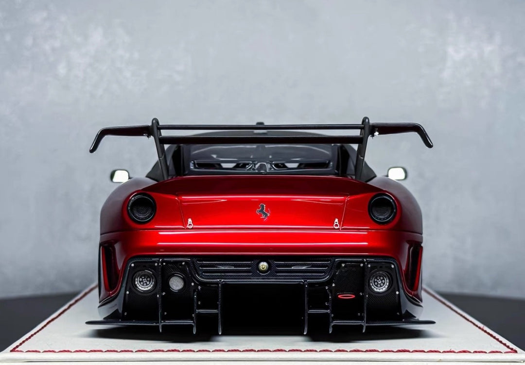 Ferrari 599XX Evo (Candy Red) [Davis & Giovanni] 1/18 scale