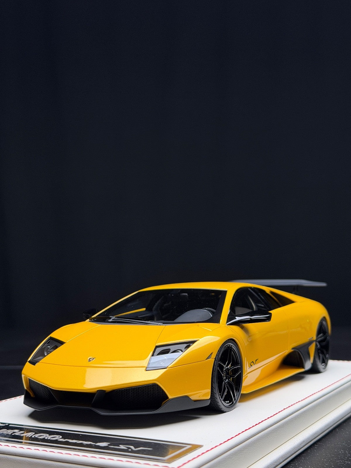 Lamborghini Murcielago LP670-4 SV (Yellow) [Davis & Giovanni] 1/18 sca
