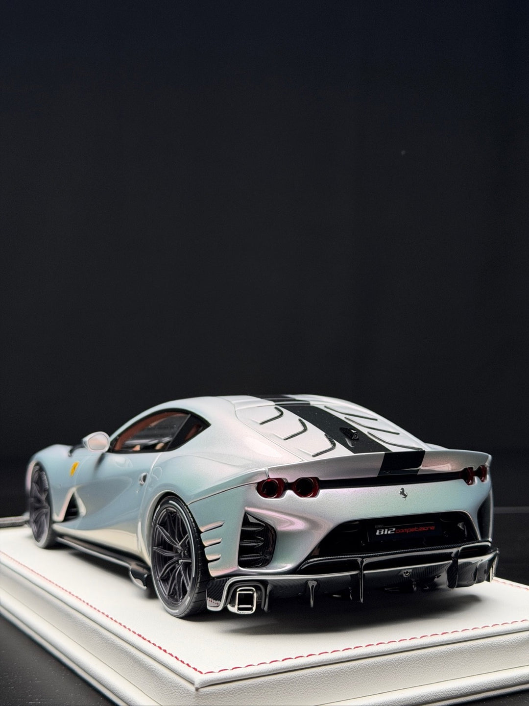 Ferrari 812 Competizione (Chameleon Silver) [Davis & Giovanni] 1:18 scale