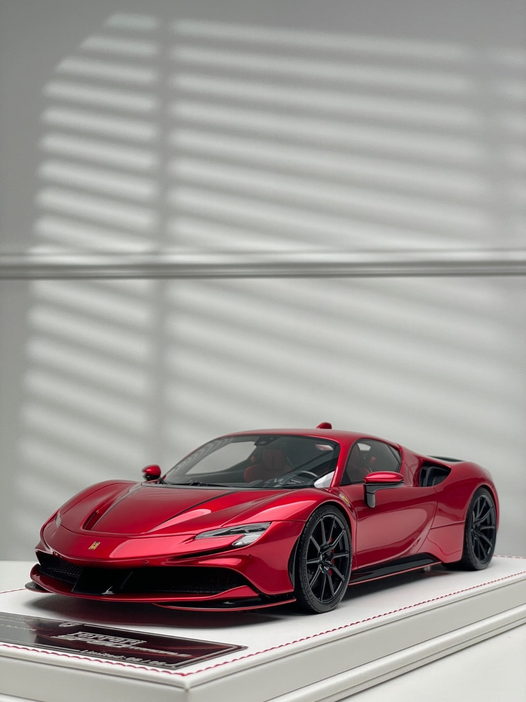 Ferrari SF90 Stradale (Candy Red) [Davis & Giovanni] 1/18 scale