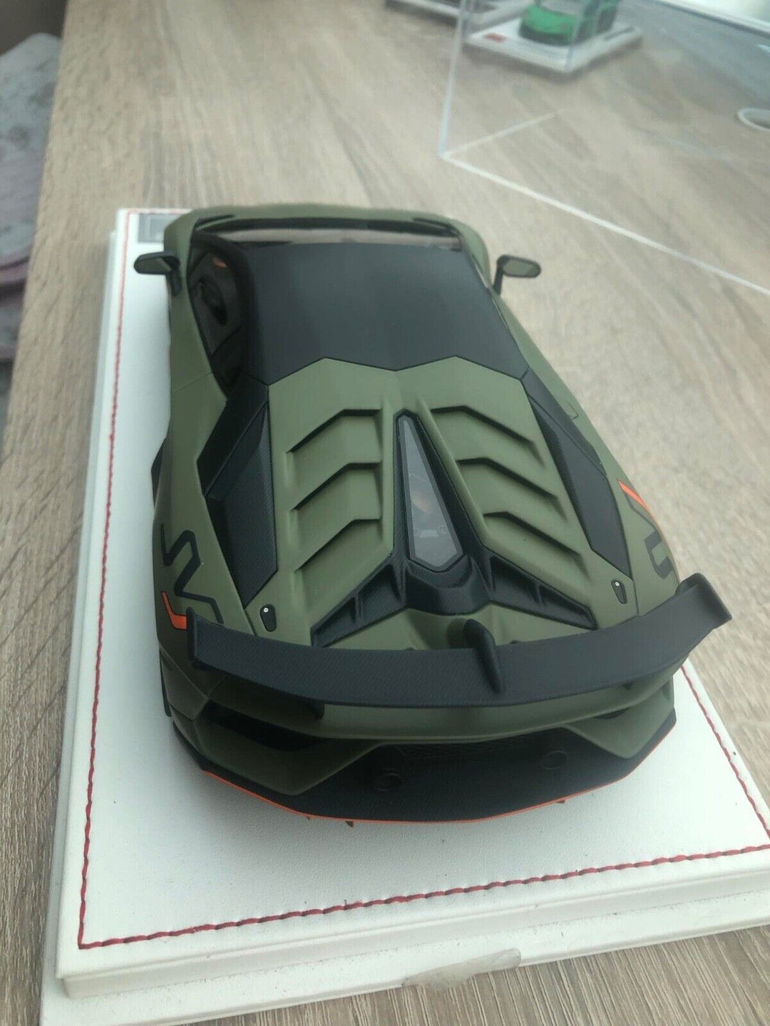 Lamborghini Aventador SVJ (Matt Green) [Davis & Giovanni] 1:18 scale