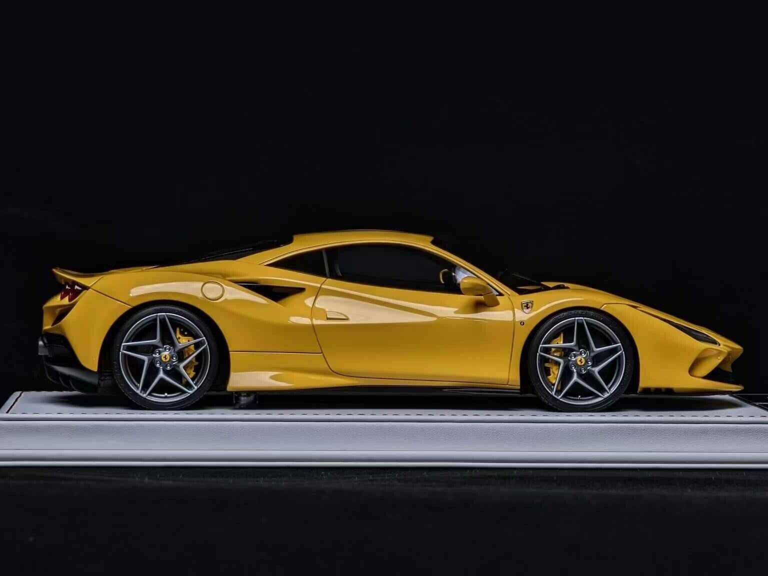Ferrari F8 Tributo NOVITEC (Giallo Modena) [Davis & Giovanni] 1/18 sca