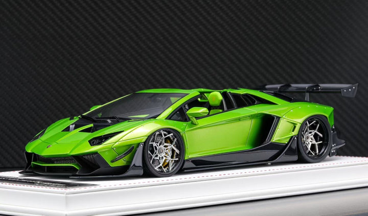 Lamborghini Aventador Roadster LBWK (Metallic Green)[Davis & Giovanni]1:18 scale