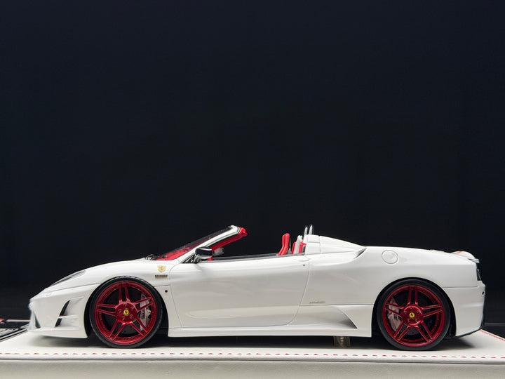 Ferrari 16M Scuderia Spider NOVITEC (White/ Red) [Davis & Giovanni] 1:18 scale