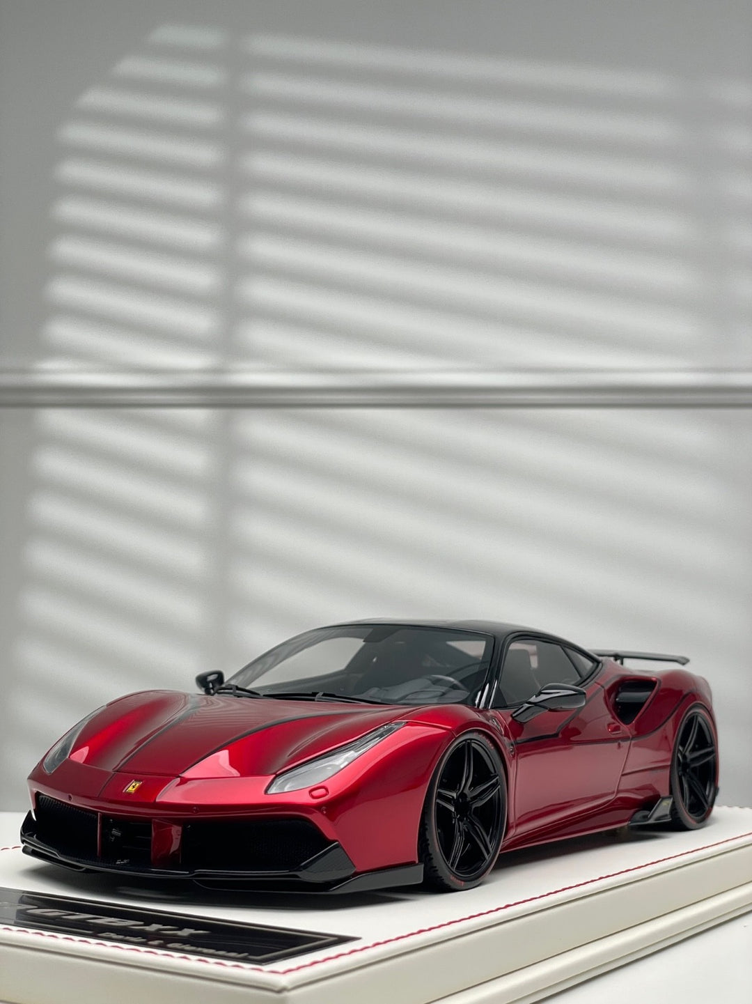 Ferrari 488 GTB XX NOVITEC (Candy Red) [Davis & Giovanni] 1/18 scale