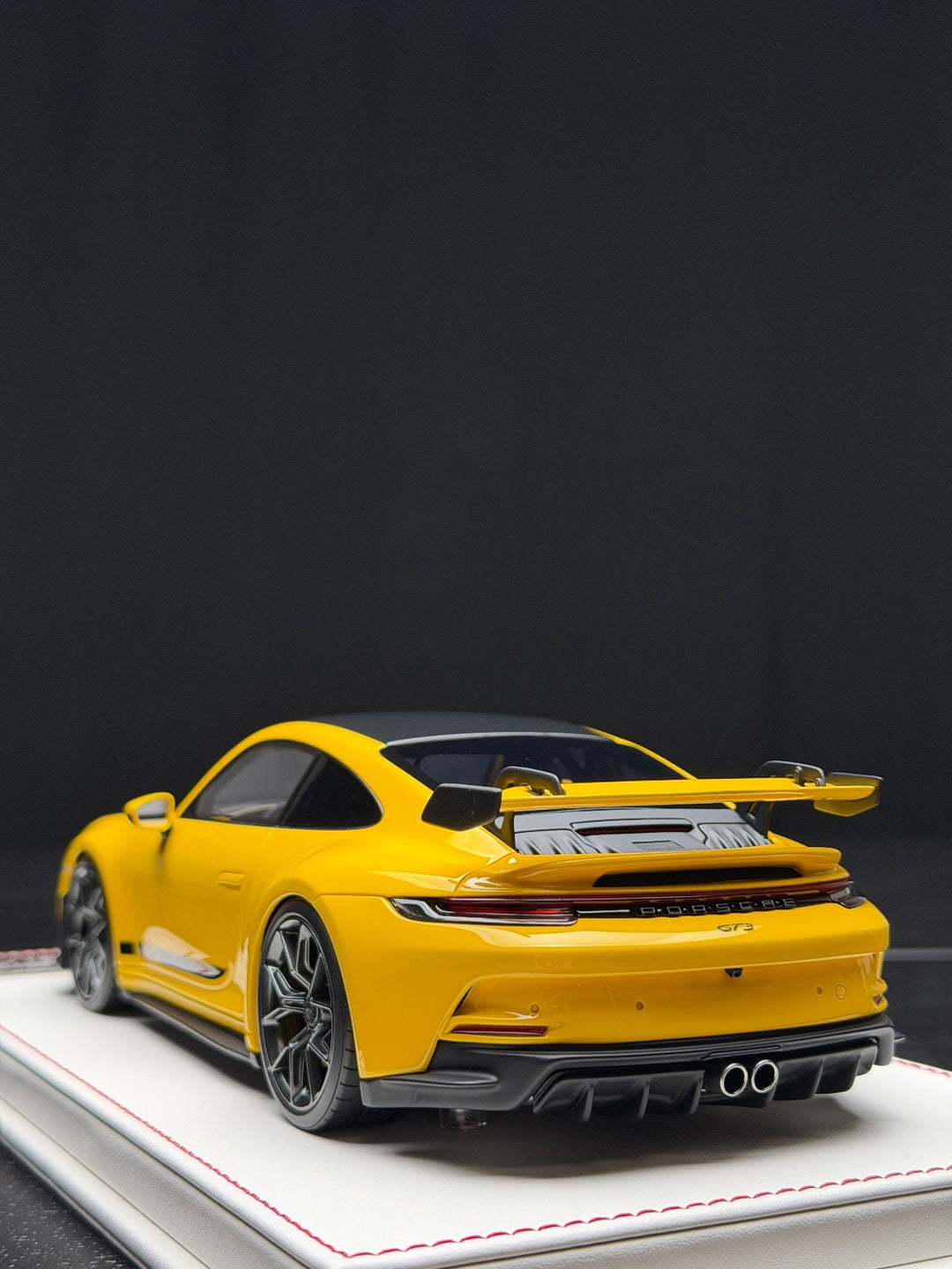 Porsche 911 GT3 (Yellow) [Davis & Giovanni] 1/18 scale