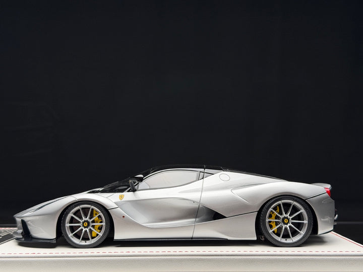 Ferrari LaFerrari (Silver) [Davis & Giovanni] 1:18 scale