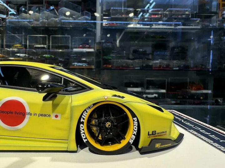 Lamborghini Huracan GT LBWK (Matt Yellow ZF) [Davis & Giovanni] 1/18 scale