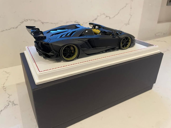 Lamborghini Aventador 2.0 Roadster LBWK (BEAST) [Davis & Giovanni] 1/18 scale