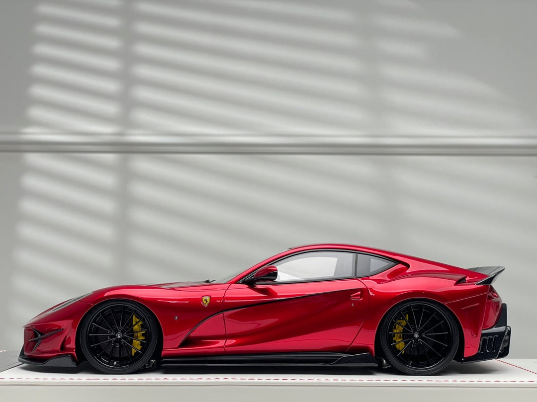 Ferrari 812 Superfast SVR (Candy Red) [Davis & Giovanni] 1/18 scale