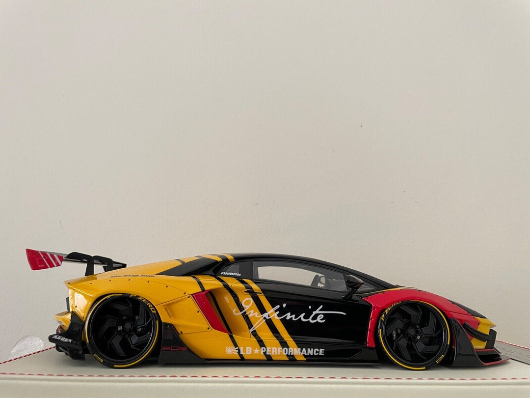 Lamborghini Aventador 2.0 LBWK (Infinite) [Davis & Giovanni] 1/18 scale