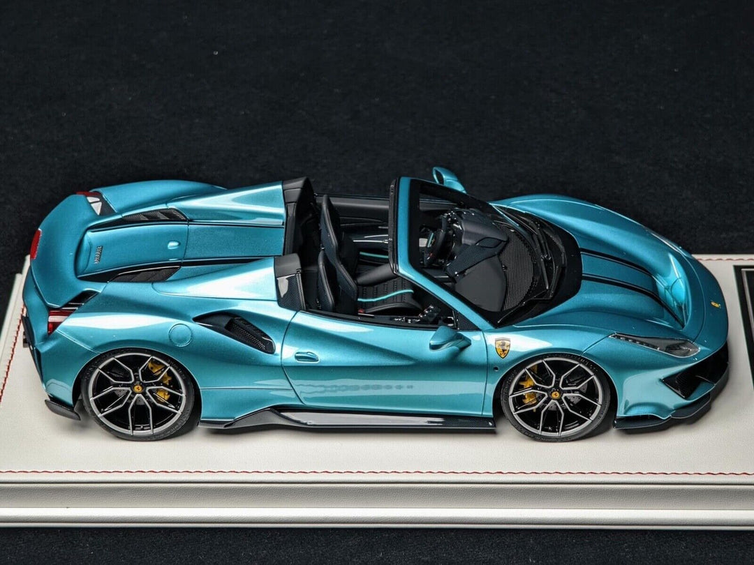 Ferrari 488 Pista Spider NOVITEC (Turquoise) [Davis & Giovanni] 1/18 scale