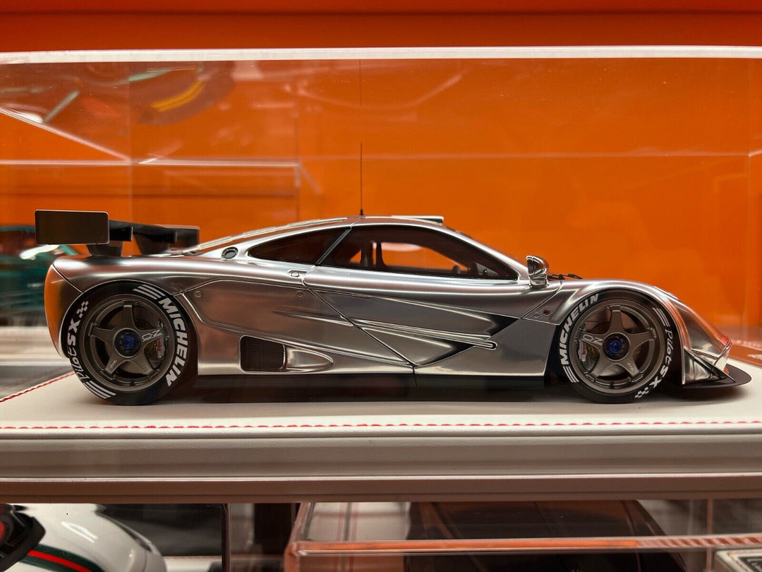 McLaren F1 GTR (Chrome) [Davis & Giovanni] 1/18 scale
