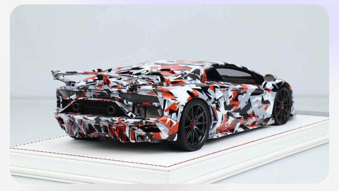 Lamborghini Aventador SVJ (Abstract Camo) [Davis & Giovanni] 1:18 scale