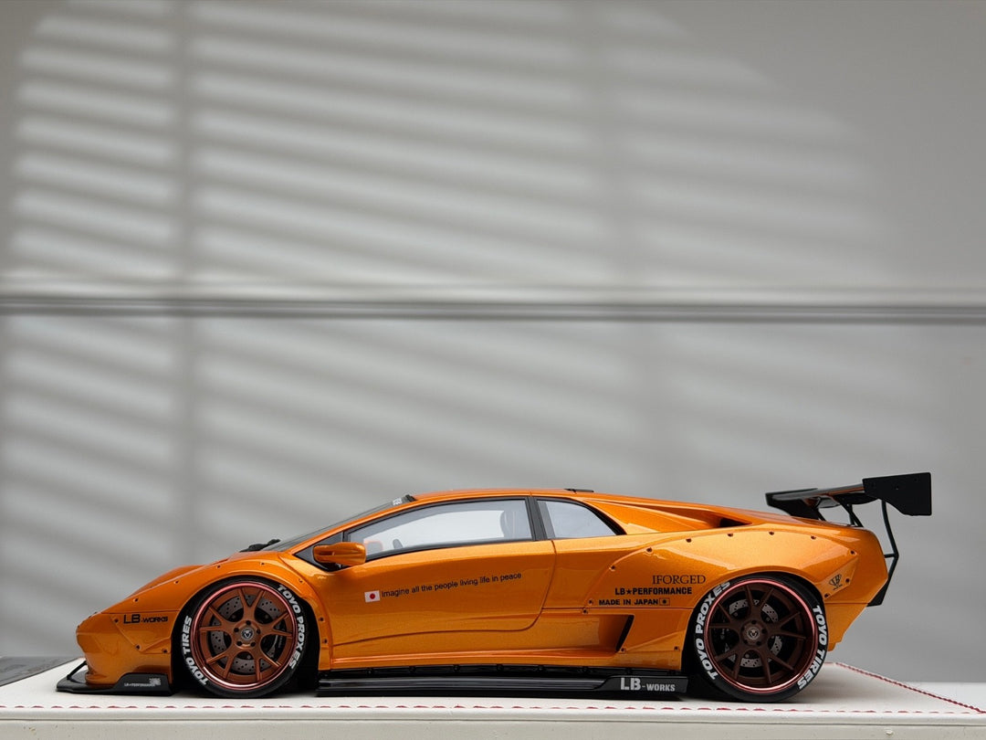 Lamborghini Diablo 6.0 Concept LBWK (Orange) [Davis & Giovanni] 1/18 scale